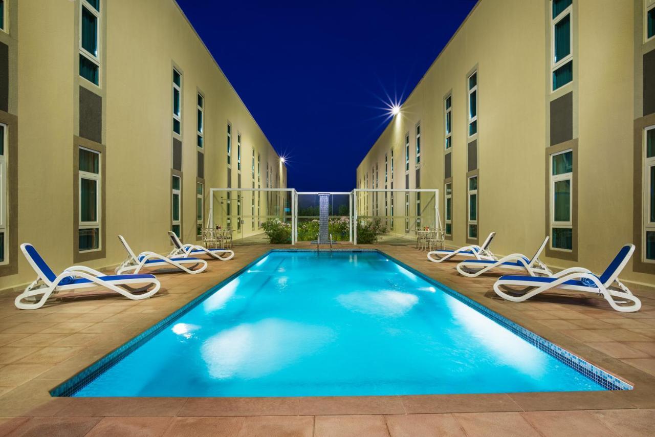 City Hotel Dukm Kültér fotó