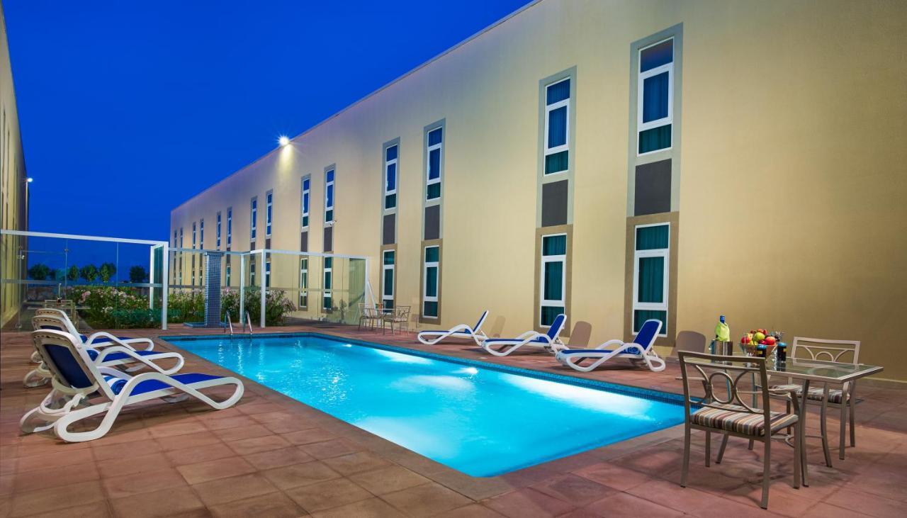 City Hotel Dukm Kültér fotó