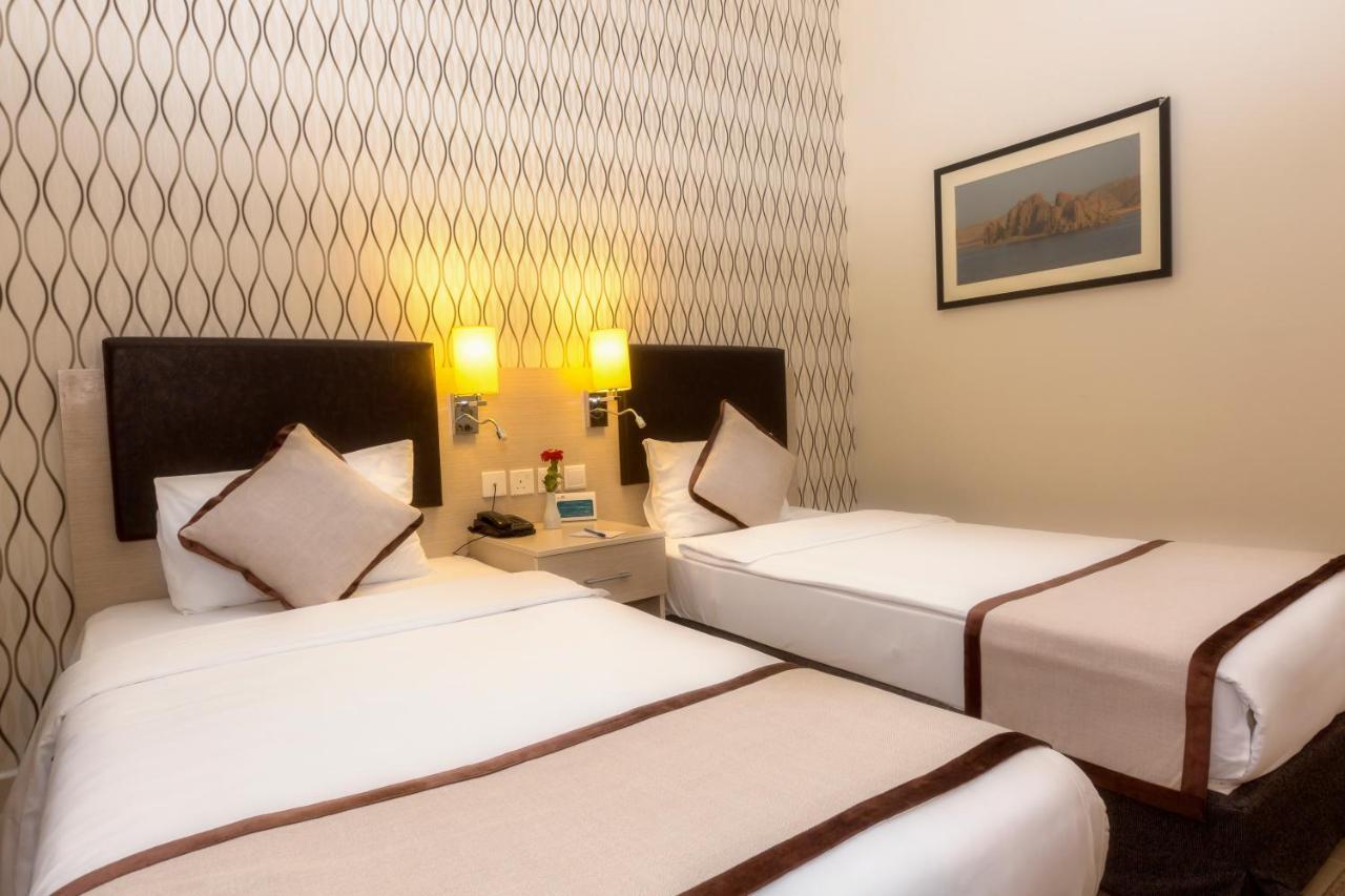 City Hotel Dukm Kültér fotó