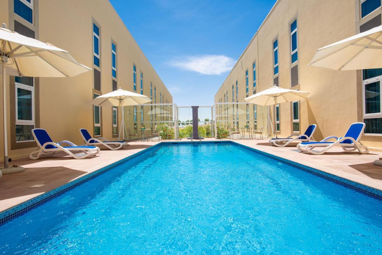 City Hotel Dukm Kültér fotó